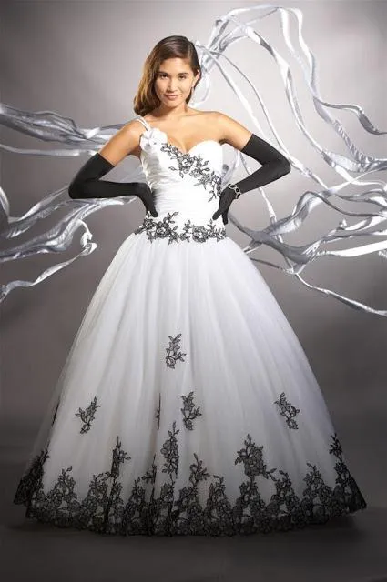 Compartiendo Fondos : Fotos de vestidos para 15 años estilo princesa Compartiendo Fondos : Fotos de vestidos para 15 años estilo princesa