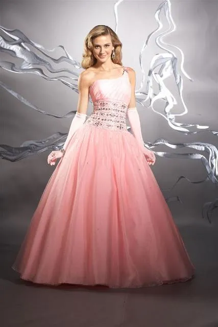 Compartiendo Fondos : Fotos de vestidos para 15 años estilo princesa Compartiendo Fondos : Fotos de vestidos para 15 años estilo princesa