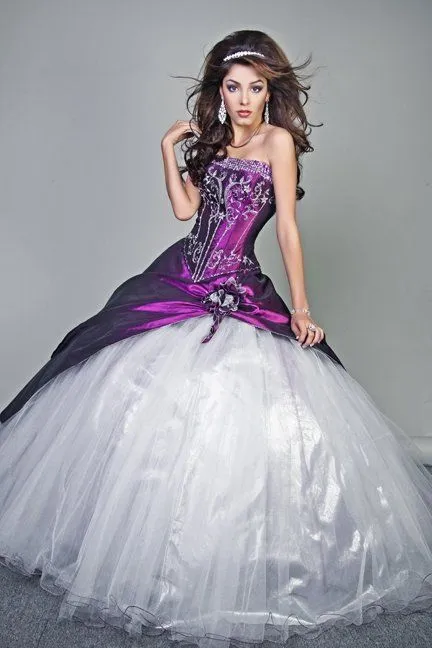 Compartiendo Fondos : Fotos de vestidos para 15 años estilo princesa Compartiendo Fondos : Fotos de vestidos para 15 años estilo princesa