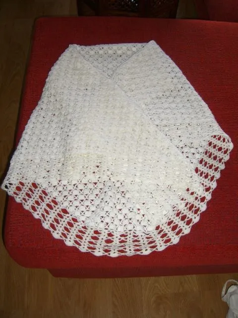 COMPLEMENTOS CON GANCHILLO: TOCA DE BEBÉ