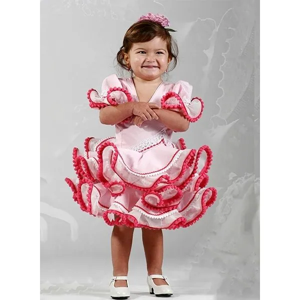 Comprar trajes de flamenca niña 2015 Carmín de nueva temporada Comprar trajes de flamenca niña 2015 Carmín de nueva temporada