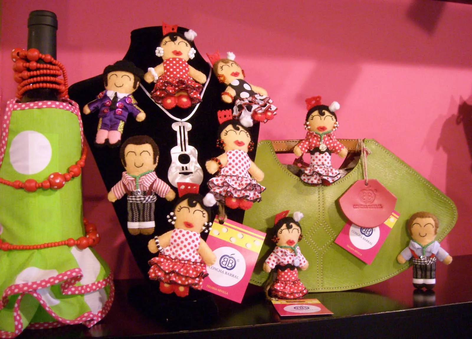 CONCHA BARRAL -Souvenirs-: BROCHES DE FIELTRO CONCHA BARRAL -Souvenirs-: BROCHES DE FIELTRO