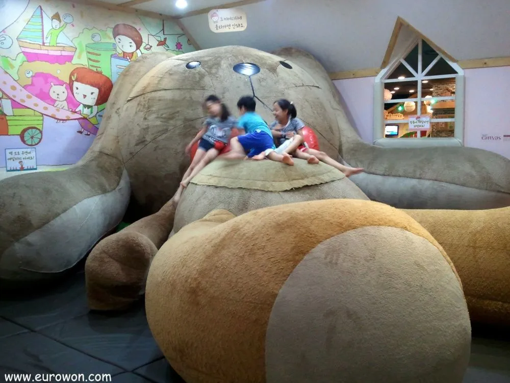 El conejo gigante del Times Square [
