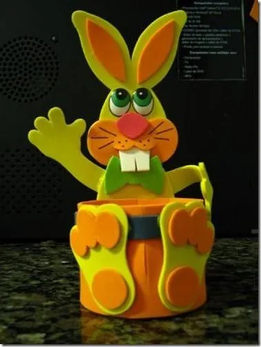 conejo de Pascua hecho en foami | Jugar y colorear conejo de Pascua hecho en foami | Jugar y colorear