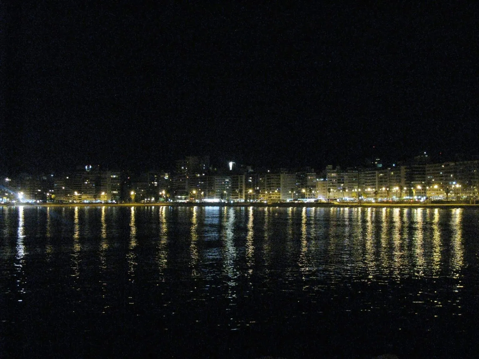 No hay ya conejos... que tomen el té": Luz No hay ya conejos... que tomen el té": Luz