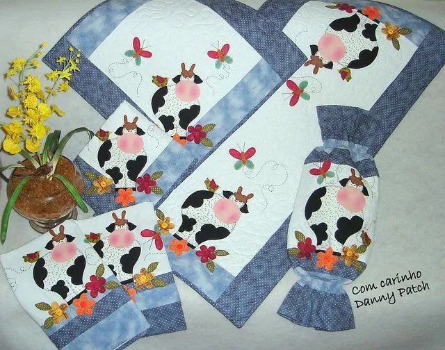CoNjUnTo CoZiNhA VAqUiNhAs...(Puxa-Saco, Panos de Fogão, Trilho e ... CoNjUnTo CoZiNhA VAqUiNhAs...(Puxa-Saco, Panos de Fogão, Trilho e ...