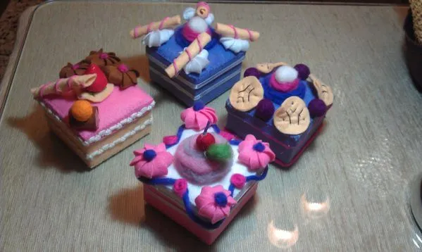 Conjunto de Pasteles de Fieltro para pequeños Detalles - koqueteando