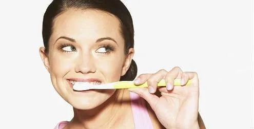 9 consejos para una buena higiene bucal | Clínica Dental Medina
