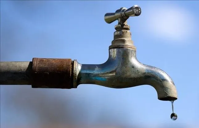 Los consistorios metropolitanos deberán subir el agua el 30