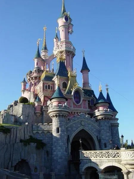 CONSTRUYE TU PROPIO CASTILLO DISNEY . | elsonidodeloscascabeles