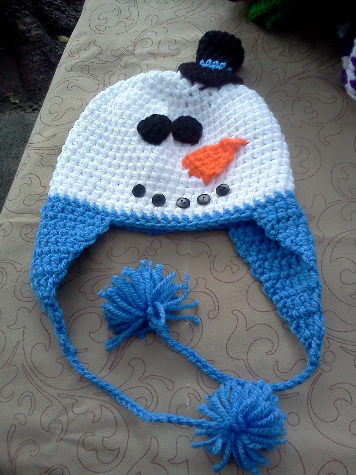 Consuelo Díaz - Living Amigurumies.- Tejido a Crochet: GORROS