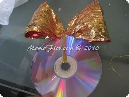 Convierte un CD o DVD en un Adorno Navideño! - Manualidades de ... Convierte un CD o DVD en un Adorno Navideño! - Manualidades de ...