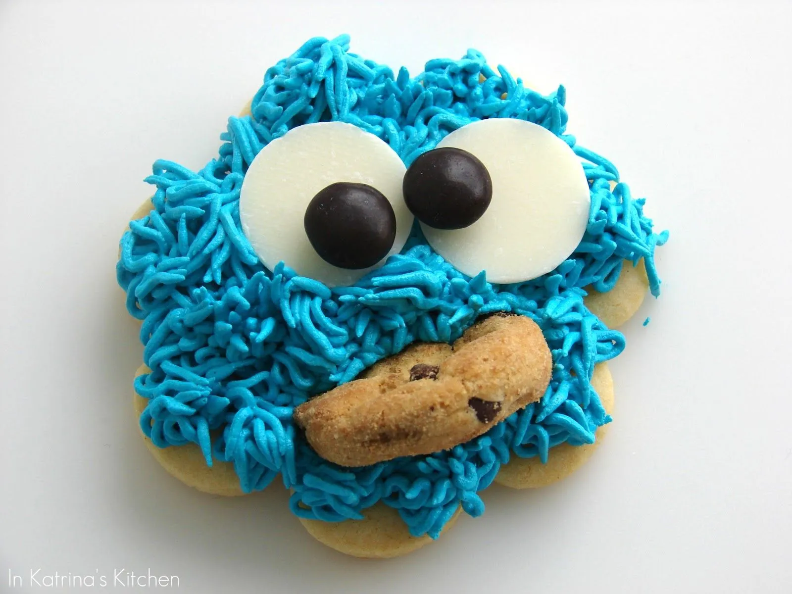 Cookie Monster Cookies Recipe and Tutorial | In Katrina's Kitchen