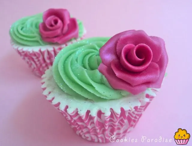 Cookies Paradise: Rosas y rositas...que bonitas! Cookies Paradise: Rosas y rositas...que bonitas!