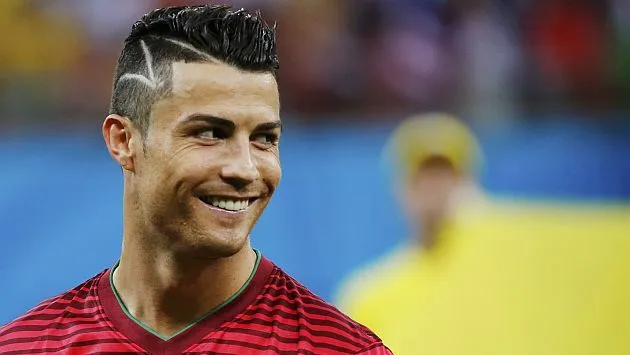 Copa del Mundo 2014: Look de Cristiano Ronaldo no es un gesto ... Copa del Mundo 2014: Look de Cristiano Ronaldo no es un gesto ...