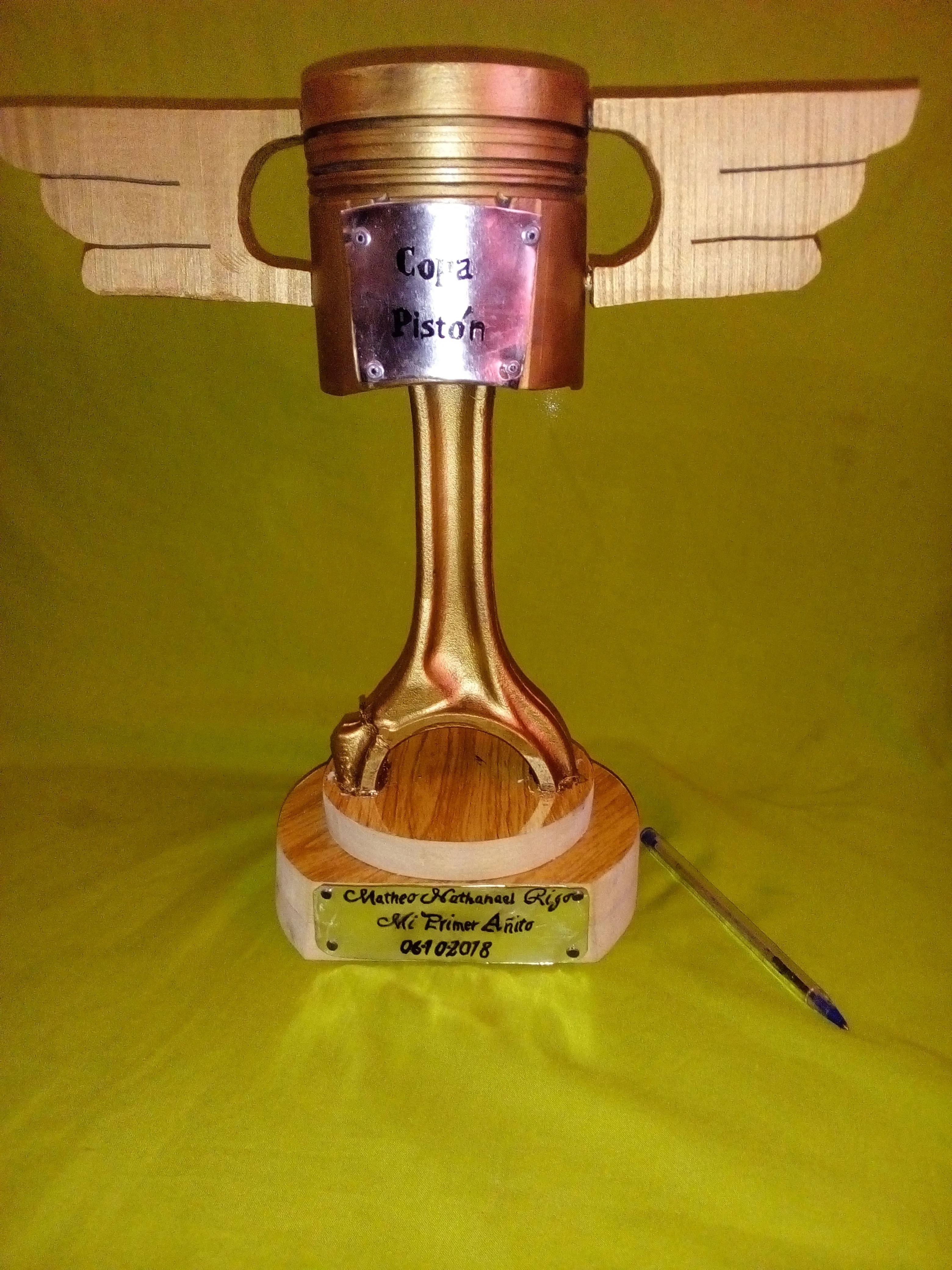Copa piston | Trofeos caseros, Copa piston cars, Trofeos Copa piston | Trofeos caseros, Copa piston cars, Trofeos
