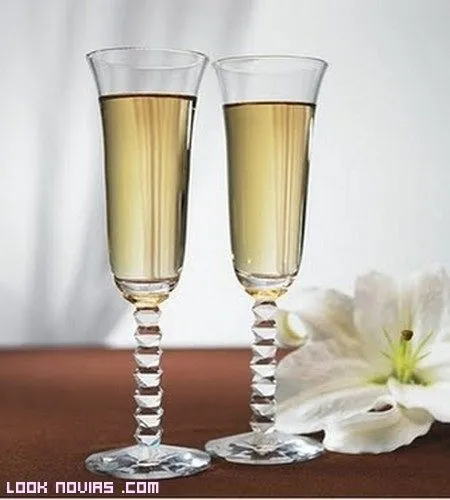 Copas decoradas por ti, para tu brindis