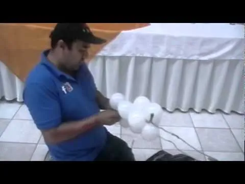 corazón con globos CURSO DECORACION - YouTube