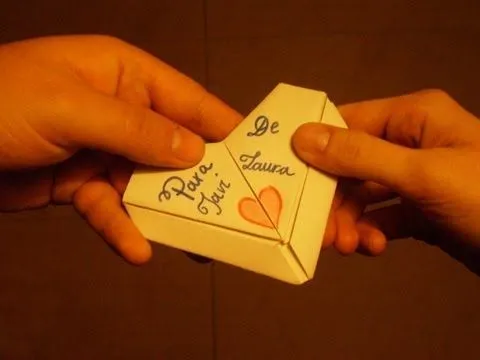 Cómo hacer un Corazón de Papel o Carta Corazón - YouTube