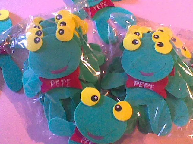 Corazondecolores: sapo pepe goma eva