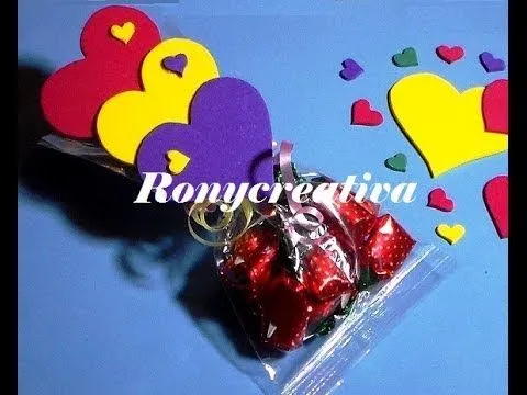 COMO HACER CORAZONES DE FOMI O GOMA EVA / CANDYS HEART DIY - YouTube