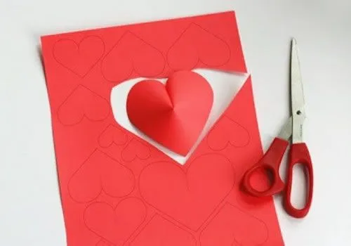 Corazones de papel para San Valentín - Guía de MANUALIDADES Corazones de papel para San Valentín - Guía de MANUALIDADES