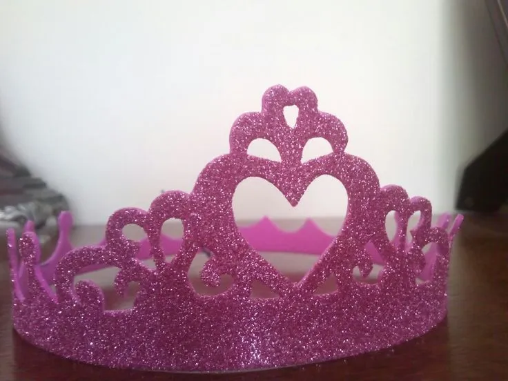 Corona de princesa de goma Eva goma Eva con purpurina en ... Corona de princesa de goma Eva goma Eva con purpurina en ...