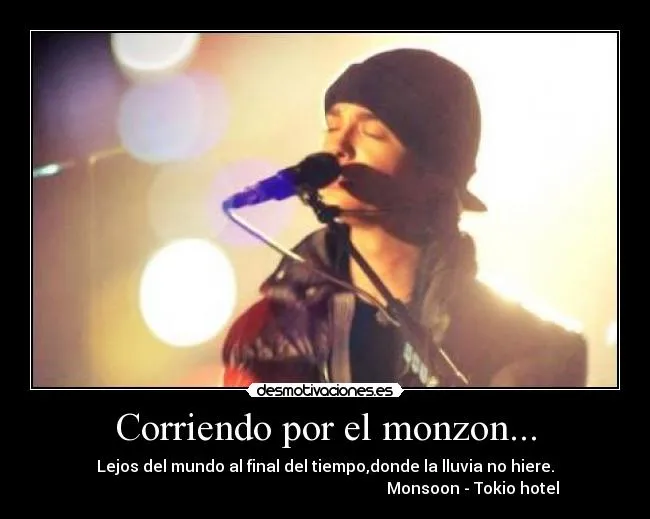 Corriendo por el monzon... | Desmotivaciones
