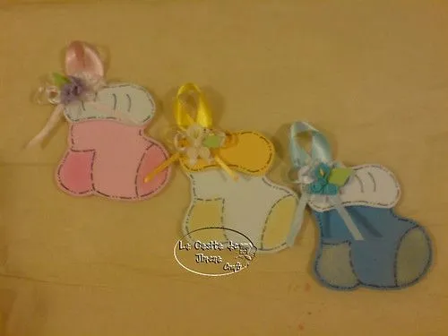 Corsage para baby shower de foami - Imagui