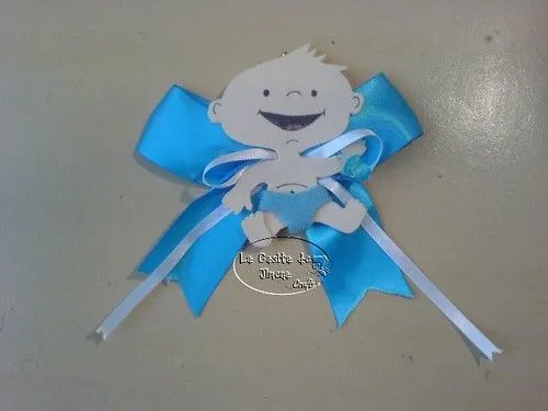 Corsage para baby shower de foami - Imagui