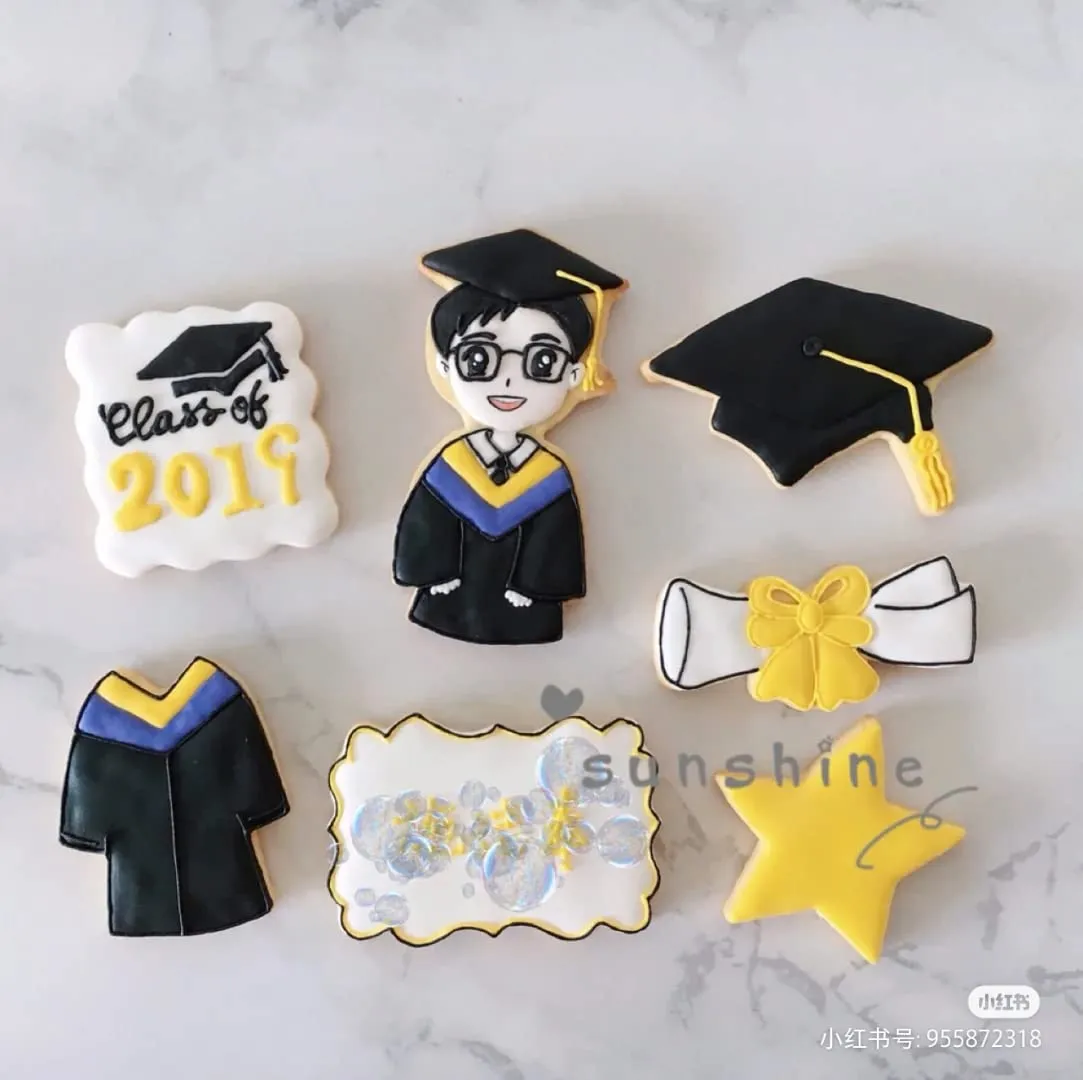 4 cortadores de galletas de graduación, moldes de acero inoxidable, gorra de graduación, vestido, diploma, formas de medallón para suministros de fiesta universitaria : Amazon.com.mx: Hogar y Cocina