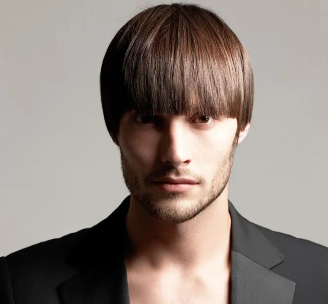 El corte de pelo a tazón vuelve a ser tendencia - Punto Fape El corte de pelo a tazón vuelve a ser tendencia - Punto Fape