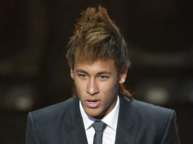 Cortes de cabello y Peinados de Neymar 2015 - Modaellos.com
