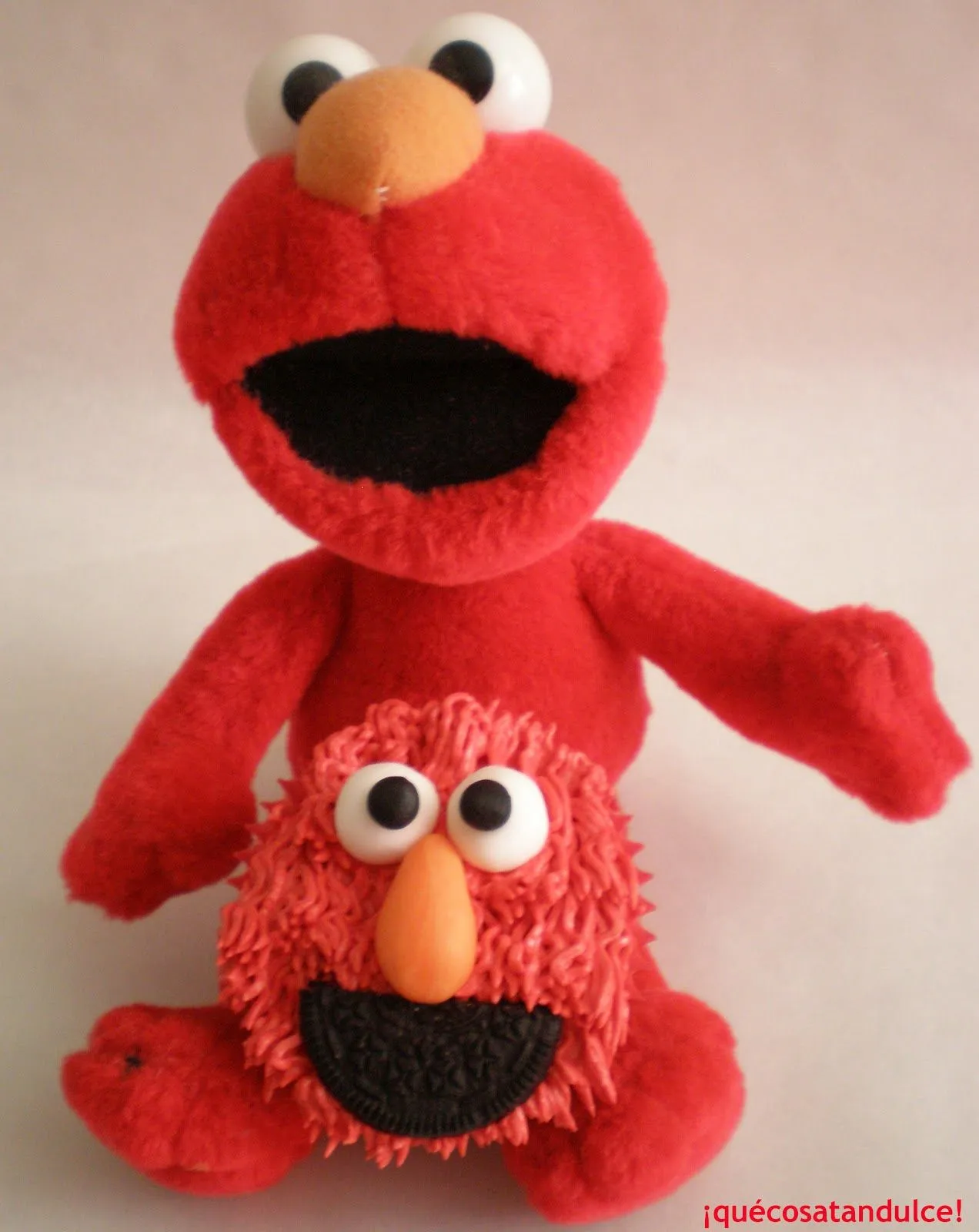 Qué cosa tan dulce!: Cupcakes de Elmo con sabor a mantequilla de cacahuete y vainilla Qué cosa tan dulce!: Cupcakes de Elmo con sabor a mantequilla de cacahuete y vainilla