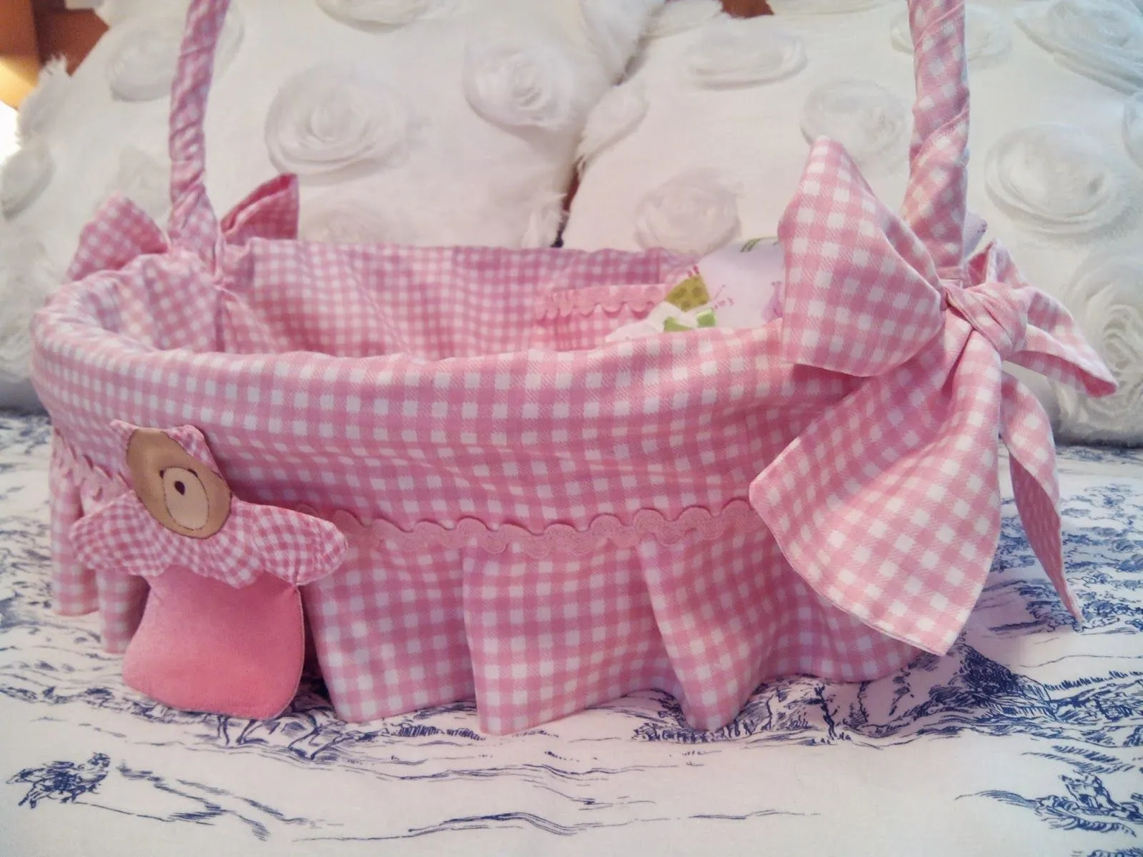 Las cosicas de mi Tata: Cesta de mimbre decorada Las cosicas de mi Tata: Cesta de mimbre decorada