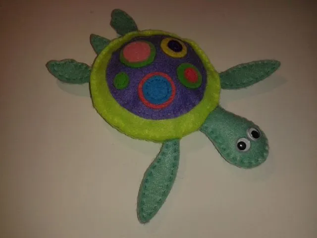 cosiendo a mares: DIY: tortuga marina de fieltro cosiendo a mares: DIY: tortuga marina de fieltro
