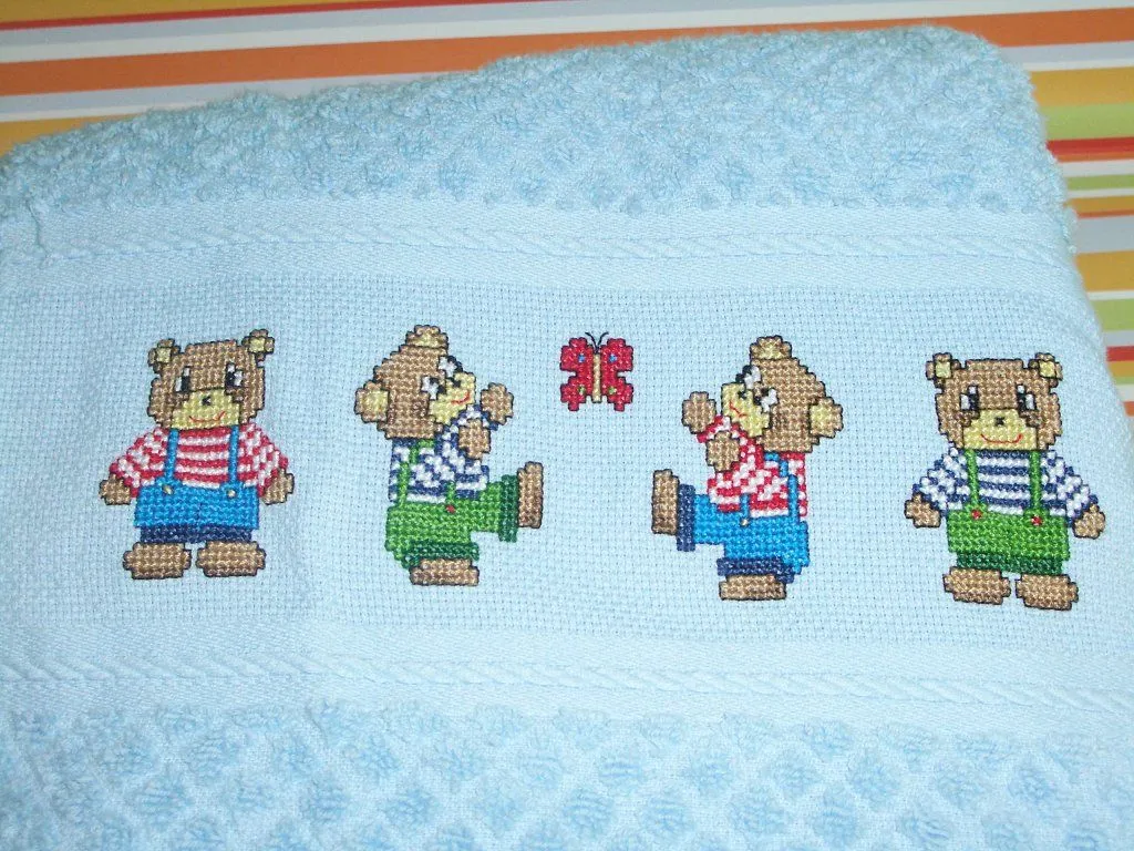 cositas para bebe en punto de cruz | Aprender manualidades es ... cositas para bebe en punto de cruz | Aprender manualidades es ...