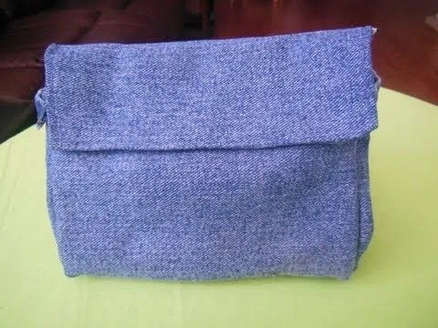 Cosmetiquera de mezclilla reciclada - YouTube Cosmetiquera de mezclilla reciclada - YouTube