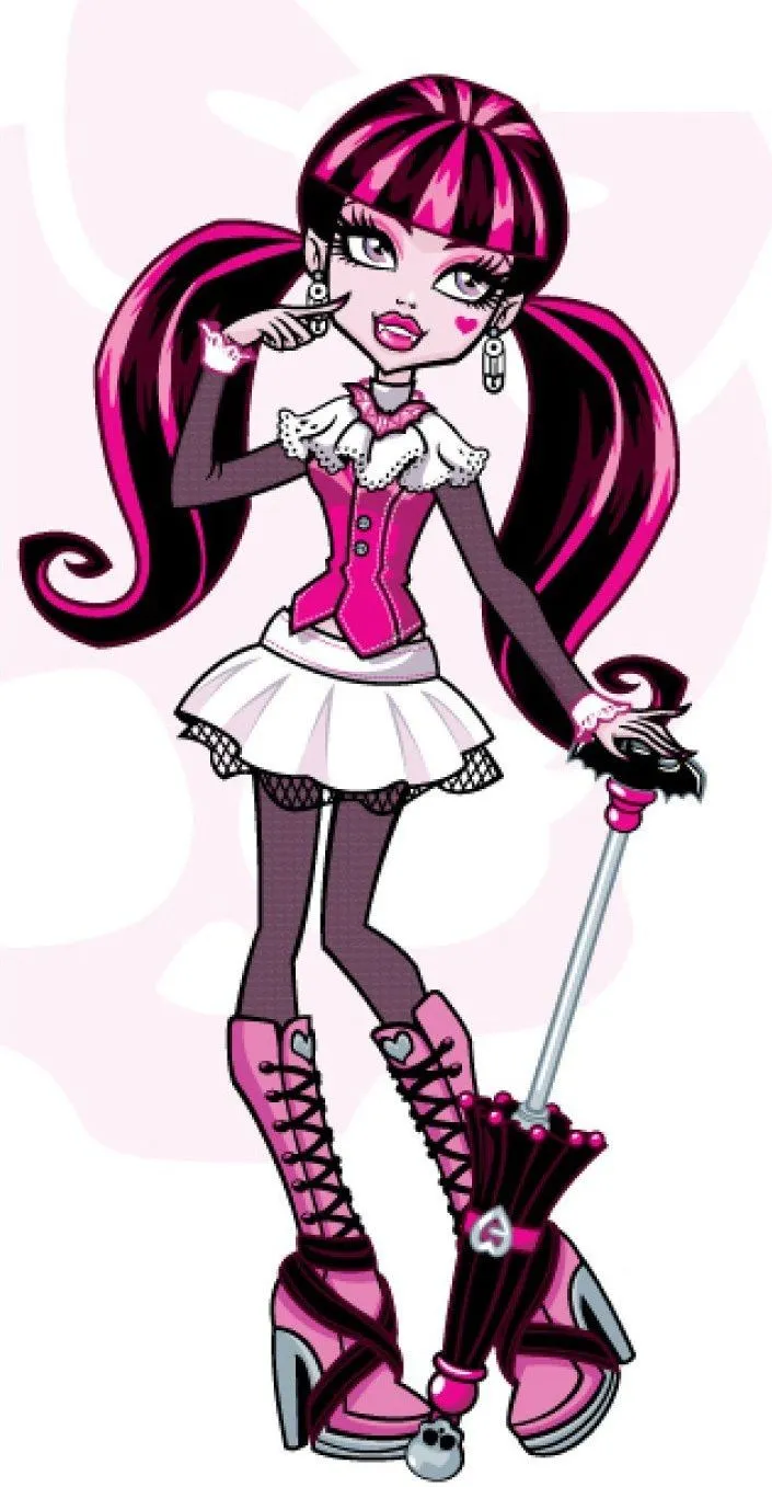 El Costurero de Vero: Disfraz casero de Draculaura El Costurero de Vero: Disfraz casero de Draculaura