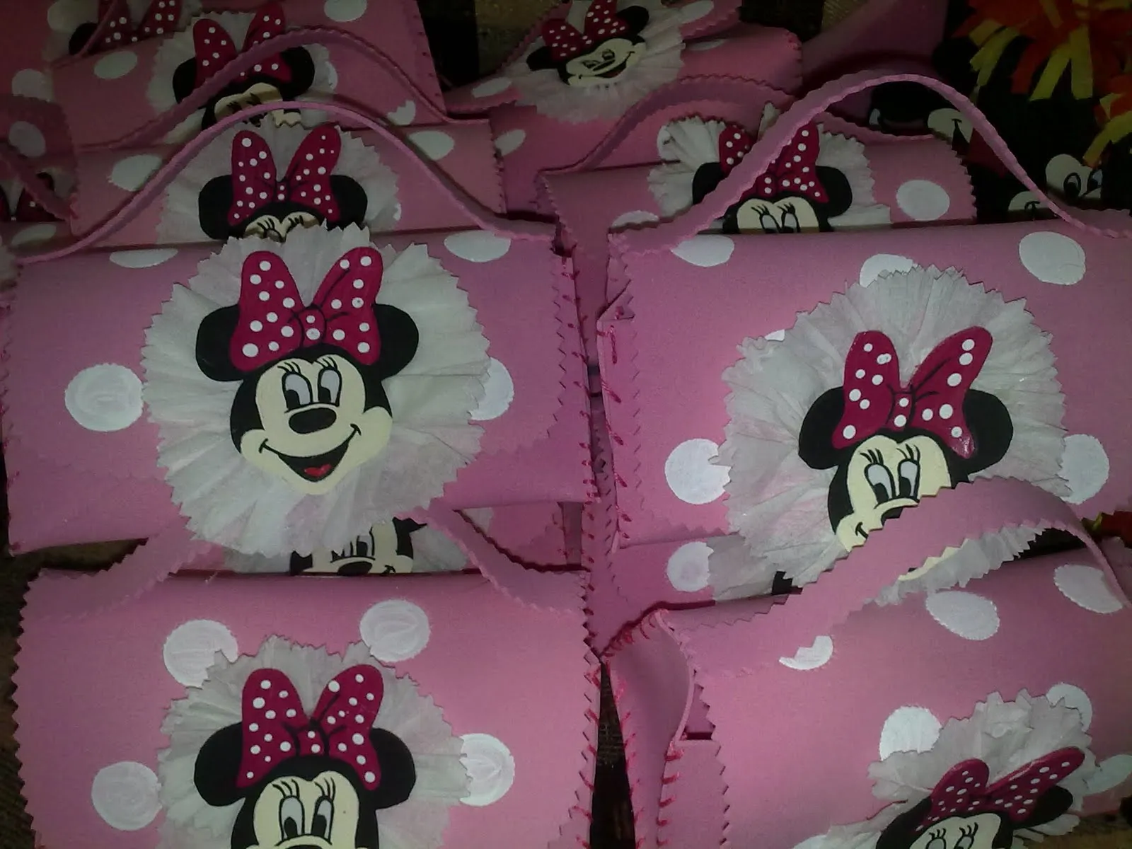 MANUALIDADES SHIREL: COTILLONES DE MIKEY Y MINI MOUSE MANUALIDADES SHIREL: COTILLONES DE MIKEY Y MINI MOUSE