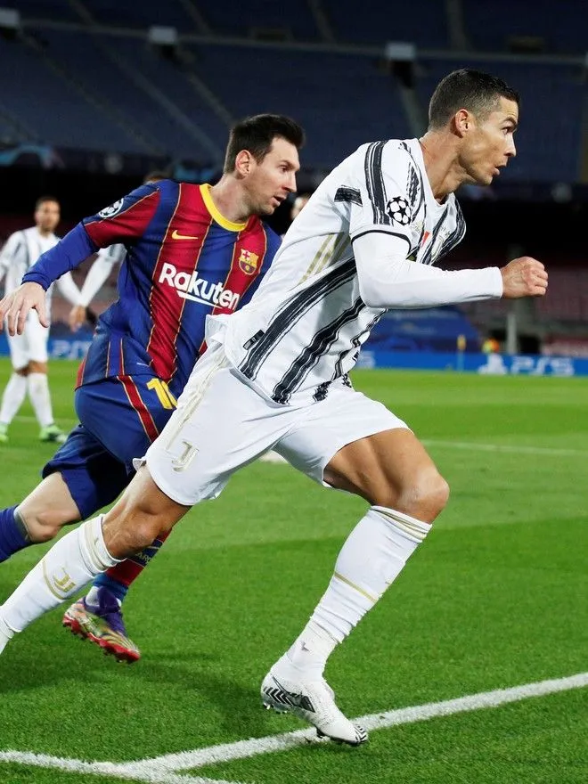 CR7: CR7:
