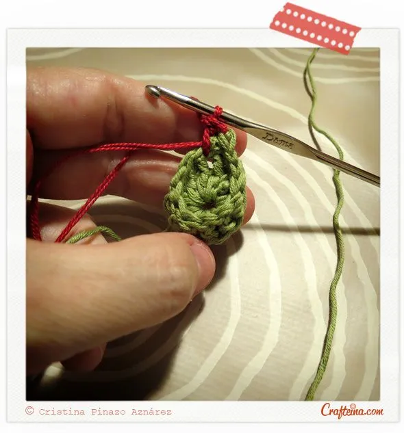 Crafteina: Clavel en crochet para San Isidro ✿ Crochet carnation ... Crafteina: Clavel en crochet para San Isidro ✿ Crochet carnation ...