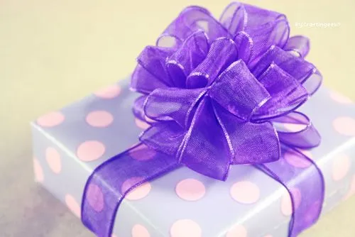 Craftingeek*: 4 Básicos para Navidad - Envoltura & Moño Craftingeek*: 4 Básicos para Navidad - Envoltura & Moño