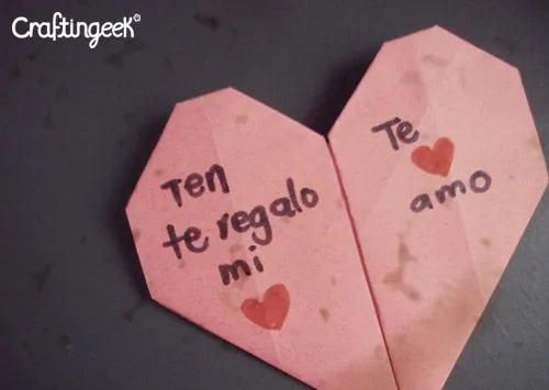 Craftingeek*: Como hacer un corazon de papel - Origami Craftingeek*: Como hacer un corazon de papel - Origami