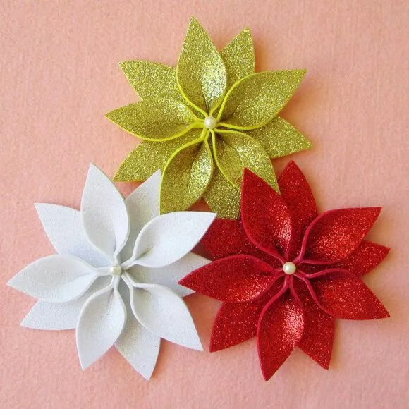Crea bellas flores y estrellas usando foamy Crea bellas flores y estrellas usando foamy