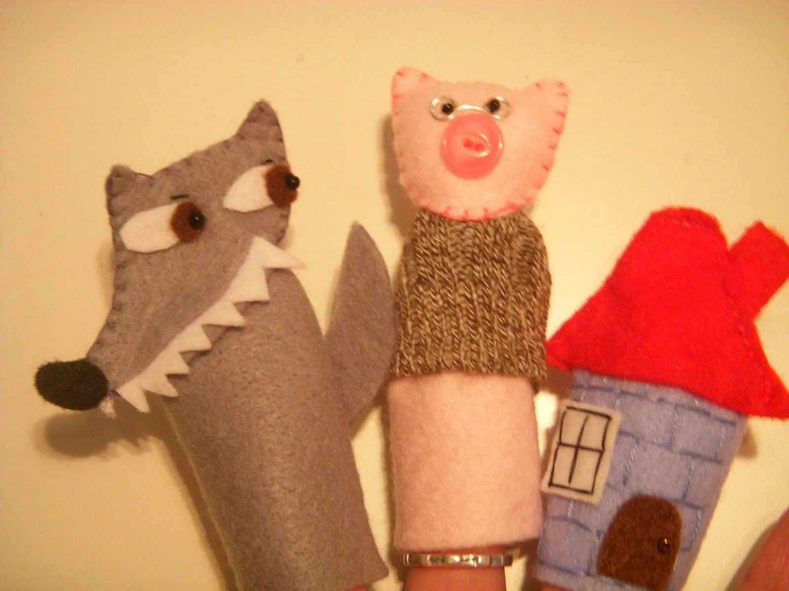 Creaciones 3Ch: Títeres de cuento U: