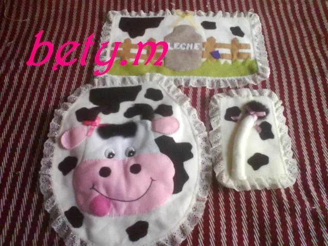 CREACIONES BETY M: JUEGO DE BAÑO VACAS