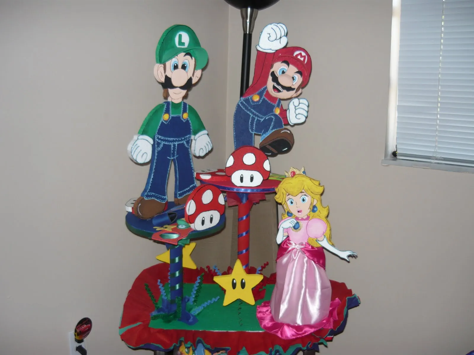 Creaciones Lorimar: CHUPETERAS MARIO BROS Y AMIGOS Creaciones Lorimar: CHUPETERAS MARIO BROS Y AMIGOS