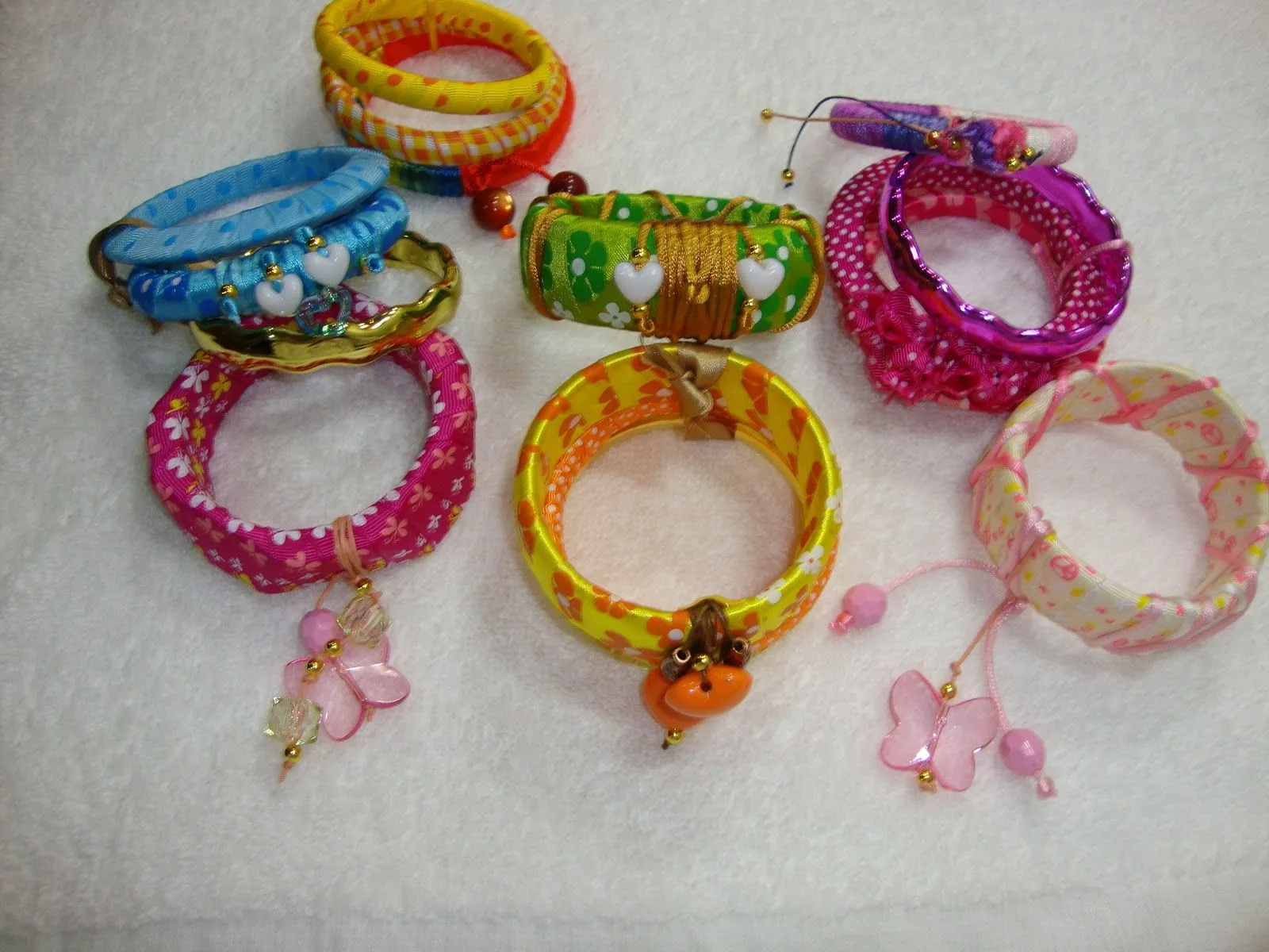 Creaciones Mamà Ina: Pulsera para Damas y Niñas Hechas a Mano Creaciones Mamà Ina: Pulsera para Damas y Niñas Hechas a Mano