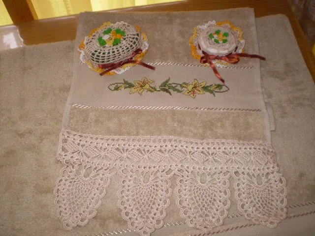 CREACIONES Y MANUALIDADES DE MARIBEL: CENEFAS DE PUNTO DE CRUZ ...